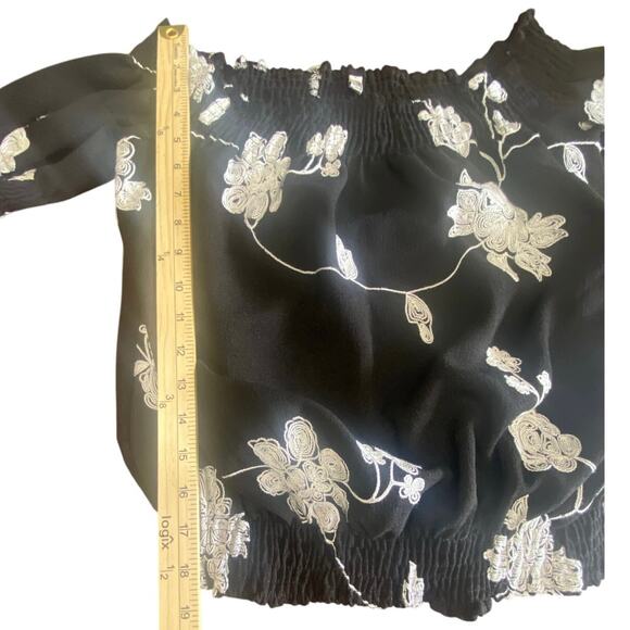 Meiling Fashion Black Off-Shoulder Floral Embroidered Top – Size Large - Picture 4 of 5